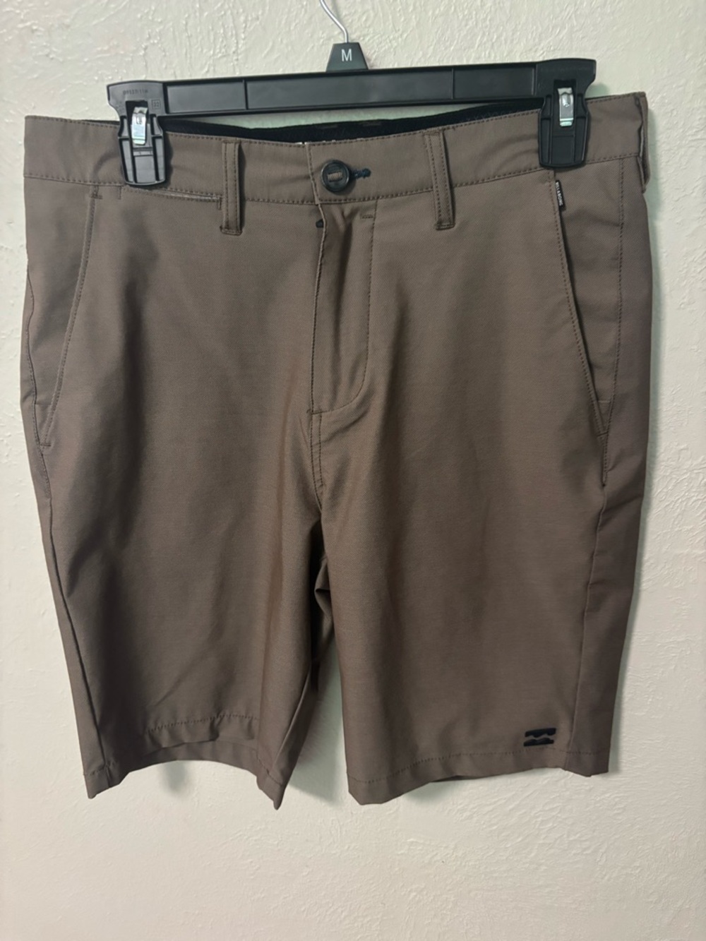 Billabong Hybrid Submersibles Men’s Brown Flat-Front Performance Shorts 29